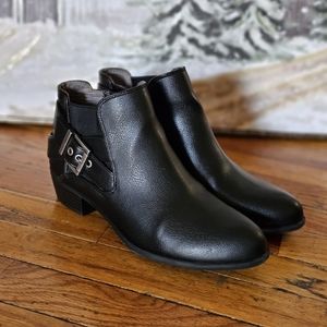 EUC Life Stride Anya black ankle booty. Woman's size 9.5.
